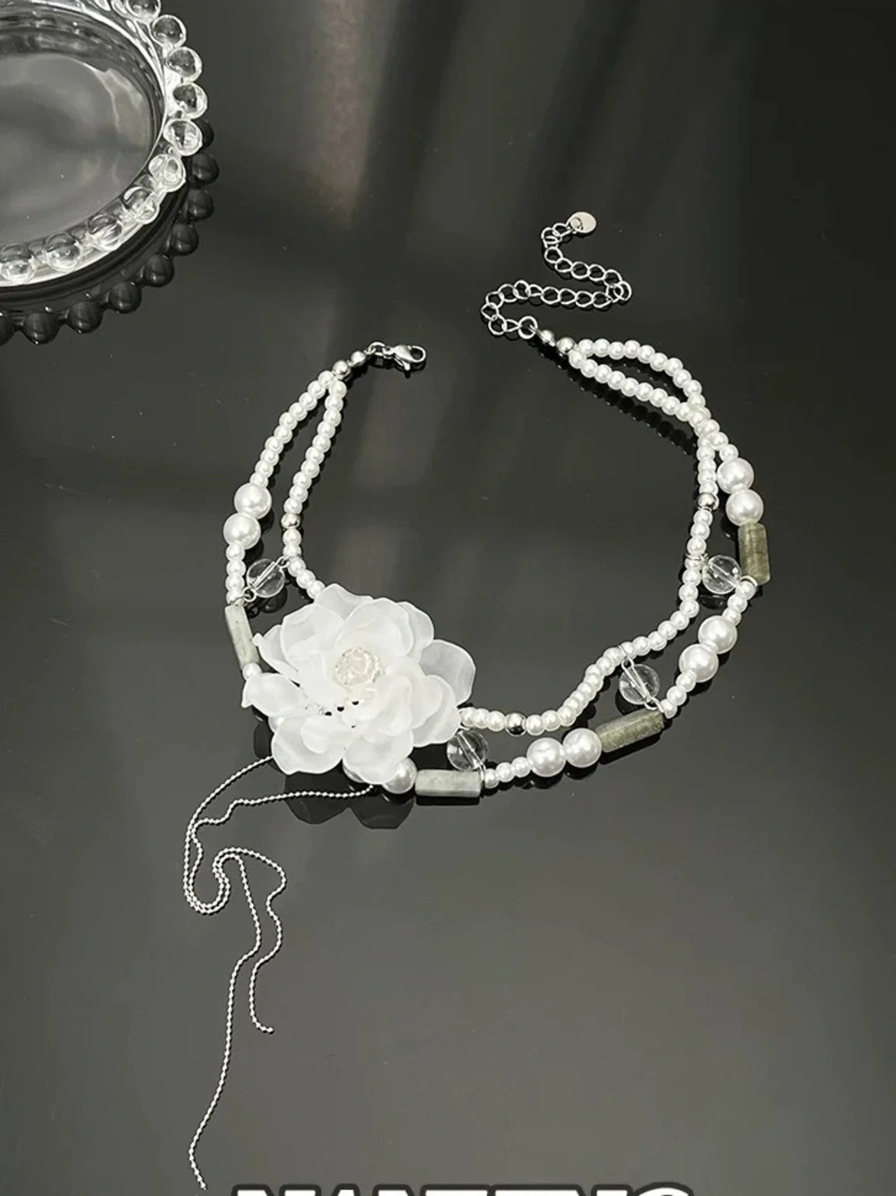 4/$15 Elegant White Floral Choker Necklace with Silver Chains